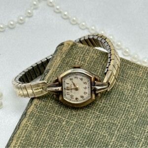 Dainty Gold Vintage Central Wind-Up Watch